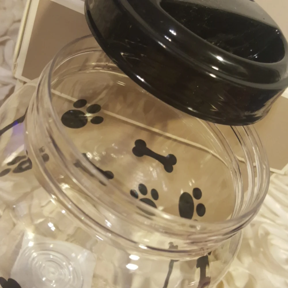 / this plastic